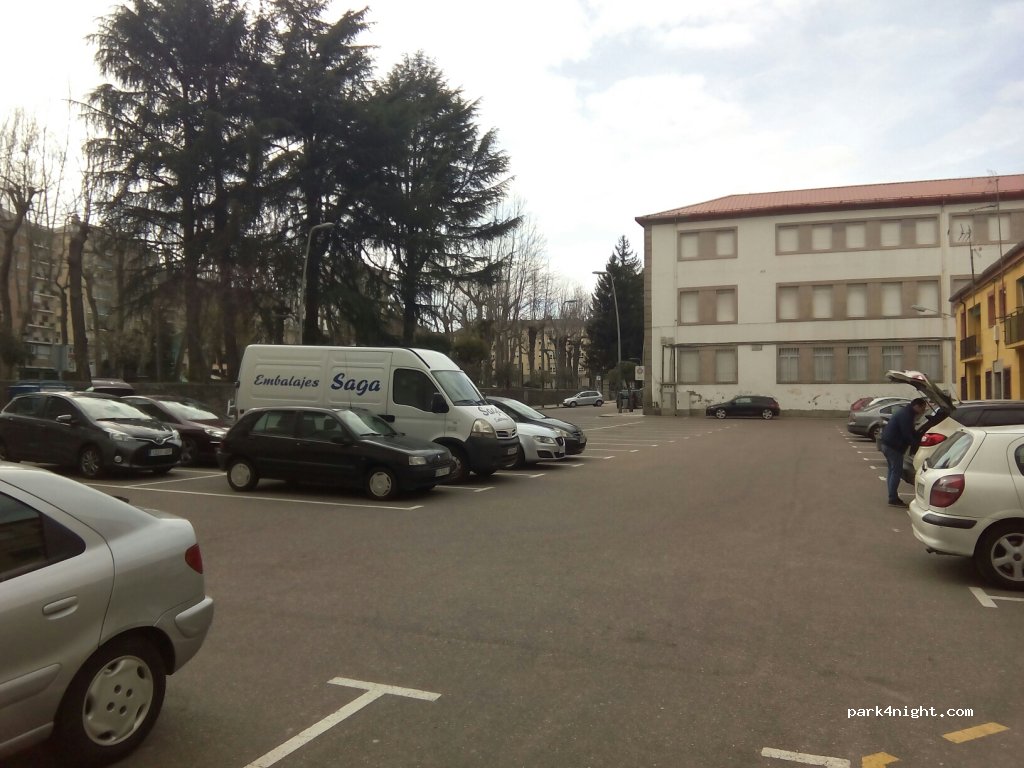 (37700) Béjar - 2 Plaza de Santa Teresa — foto