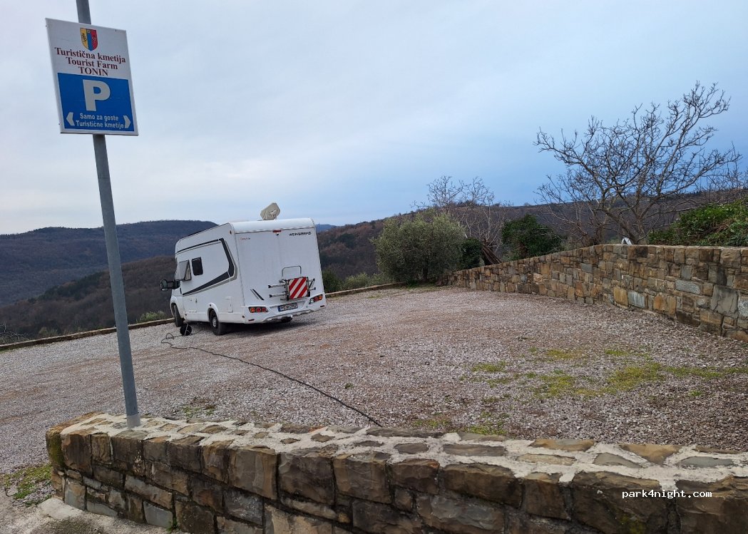 Turistična kmetija TONIN — foto