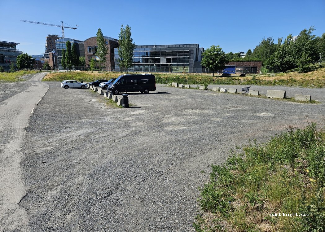 (0484) Oslo - 113 Sandakerveien — foto