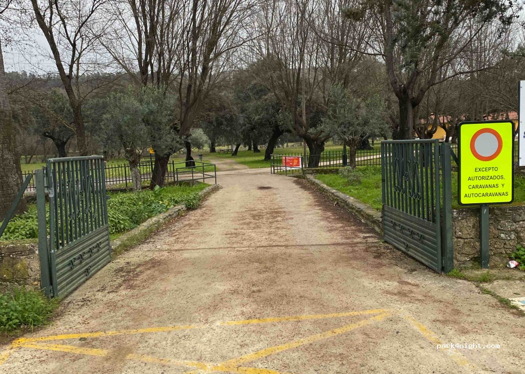 (10865) Cadalso - 03 Carretera Descargamaría — foto 3