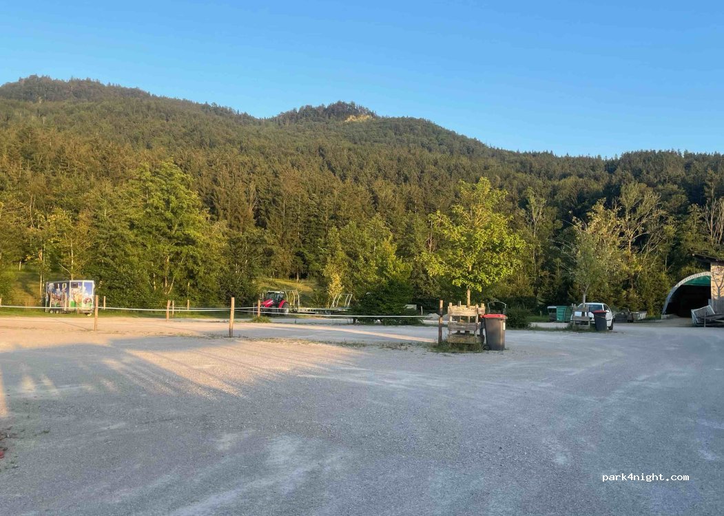 (5302) Henndorf am Wallersee - 61 Berg — foto 2