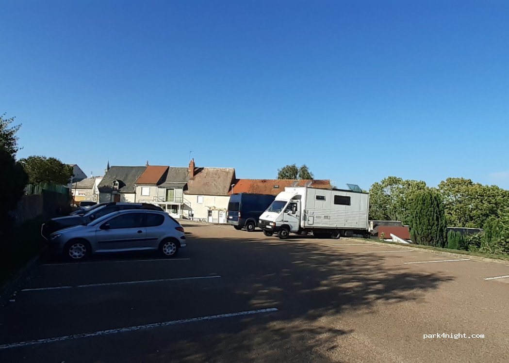 (58120) Château-Chinon(Ville) - 2 Rue du Champ Charton — foto