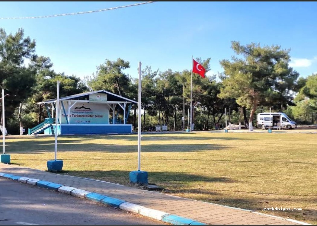 (01790) Mustafalar - Unnamed Road — foto 4