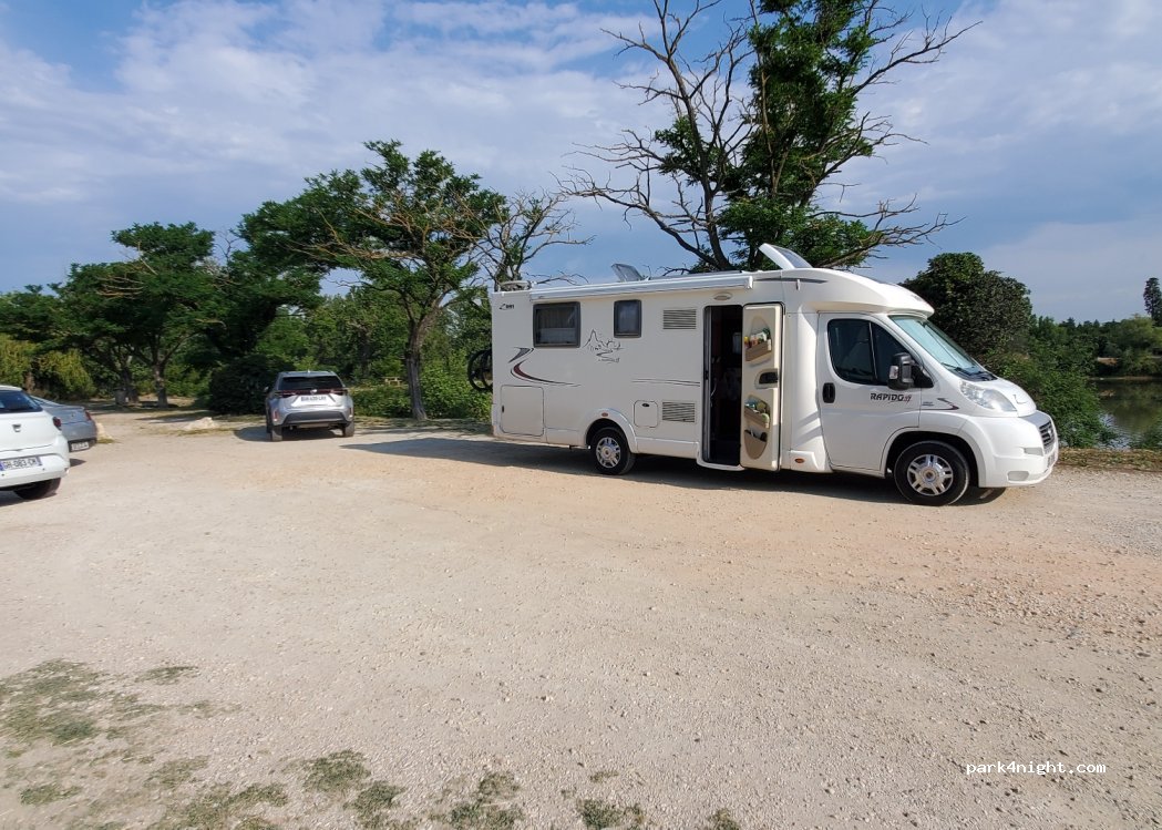 (84270) Vedène - 1513 Avenue de l'Europe — foto 2