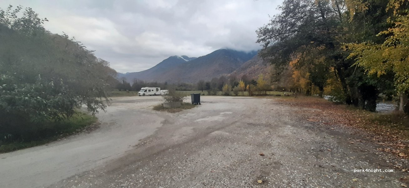 (31440) Saint-Béat - 410 Avenue Général de Gaulle — foto 3