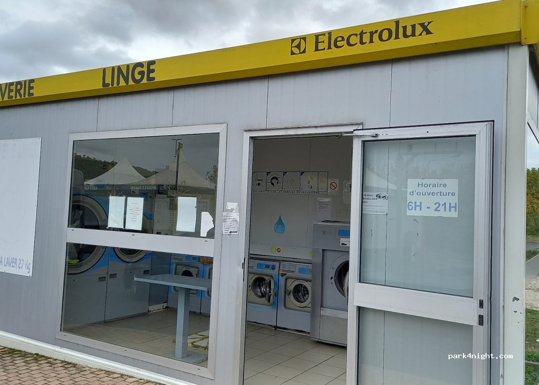 (58500) Clamecy - Allée Mermoz — foto 2