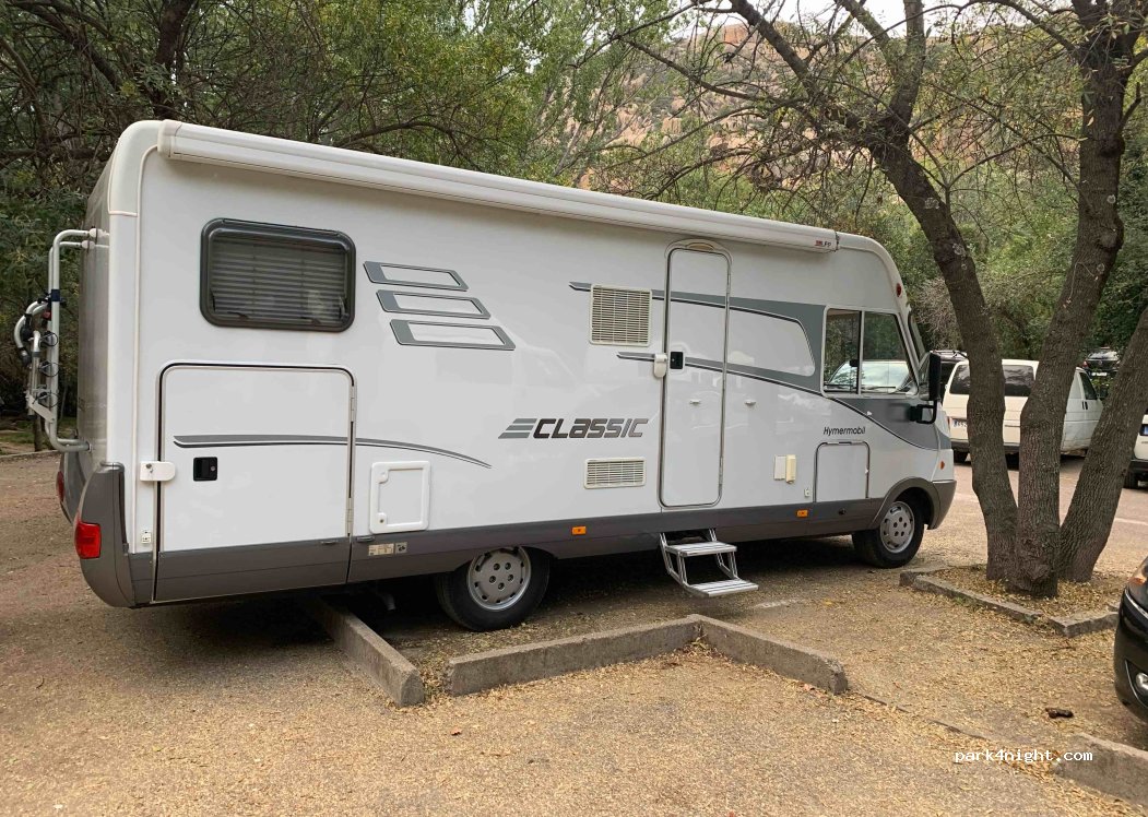 (28410) Manzanares el Real - 81 Avenida de la Pedriza — foto