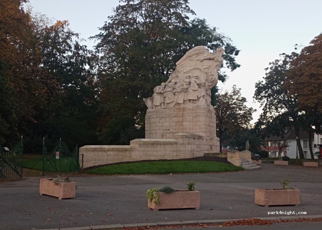 (59400) Cambrai - 21 Place Leclerc — foto 3
