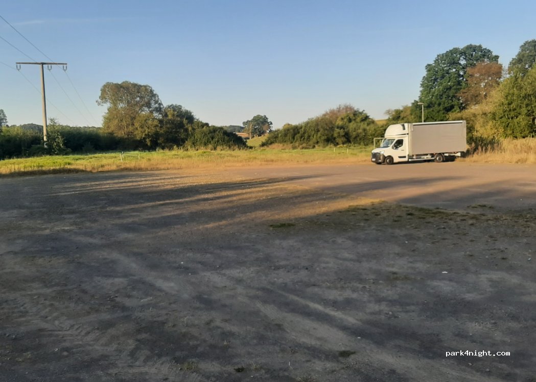 (35325) Mücke - 46 Weitershainer Straße — foto
