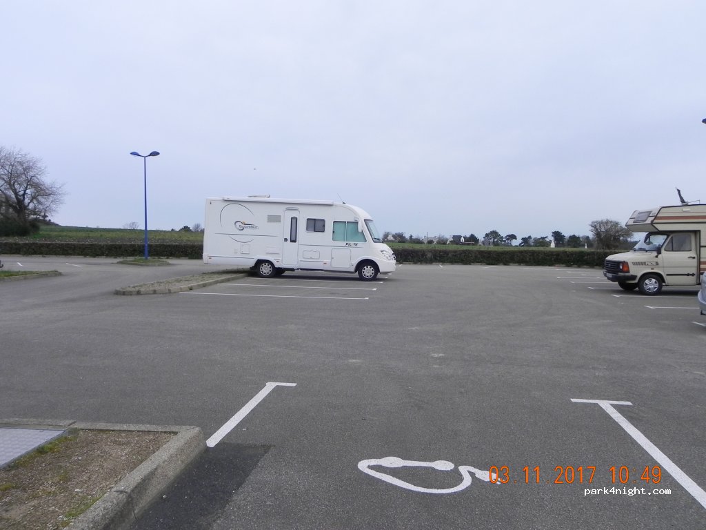 (29630) Plougasnou - 5 Rue des Martyrs — foto
