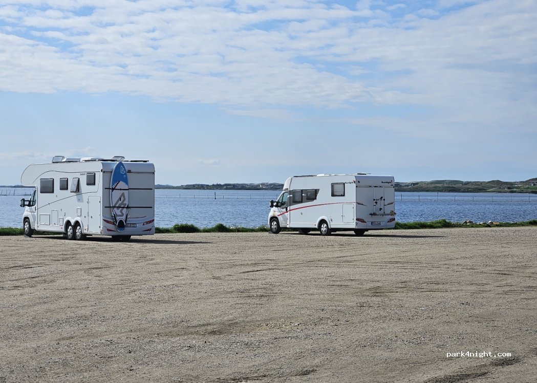 Autocamper holdeplads — foto 4