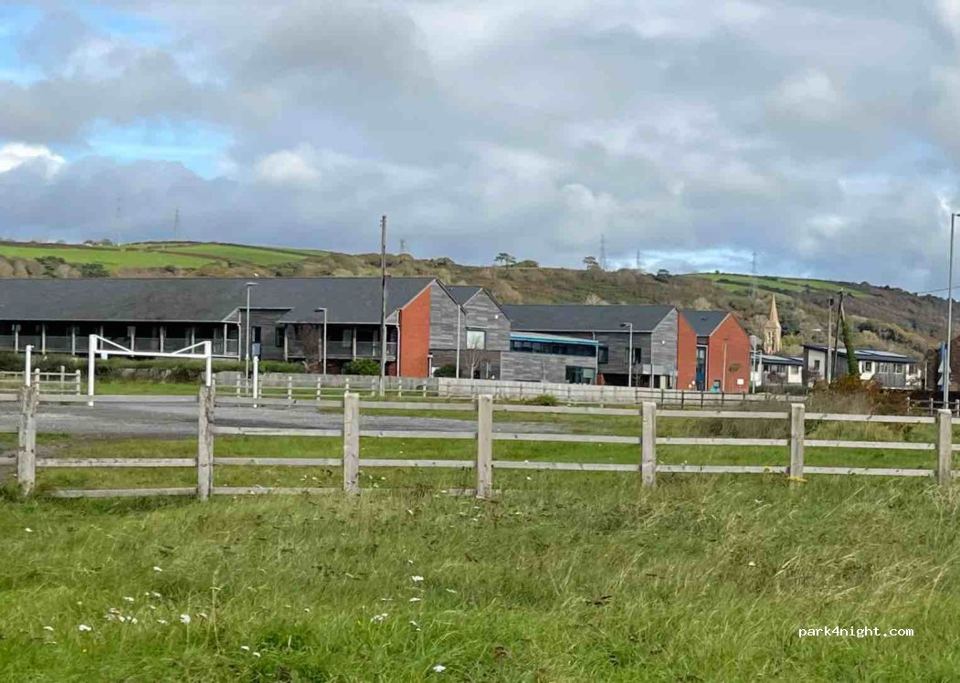 (SA16 0NW) Burry Port - Glanmor Terrace — foto