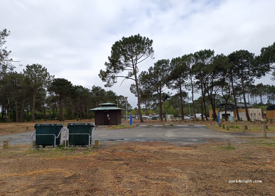 (40600) Biscarrosse - Unnamed Road — foto 3