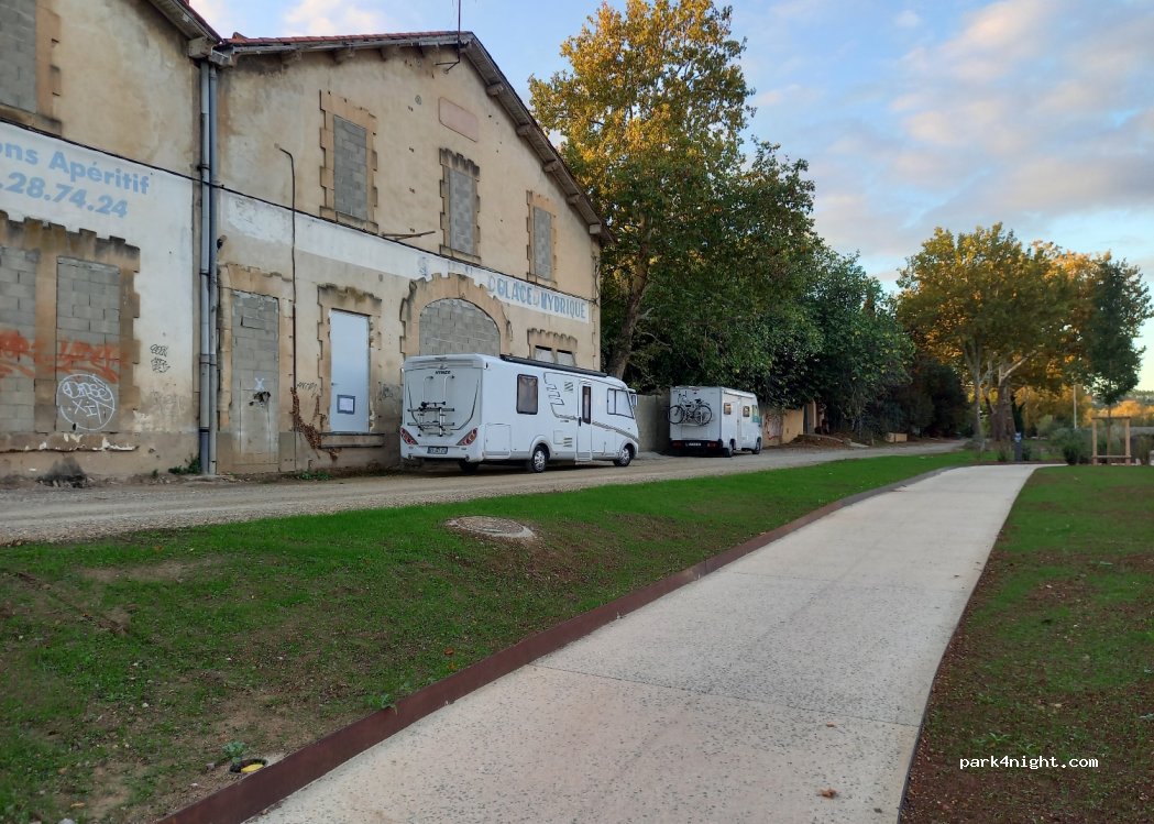 (34500) Béziers - 5 Chemin du Quai Port Notre Dame — foto 3