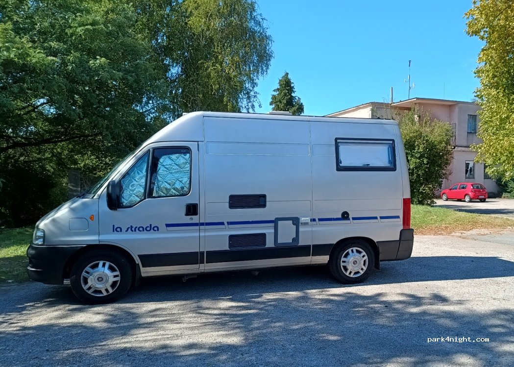 (076 82) Malá Tŕňa - 14 Medzipivničná — foto 3