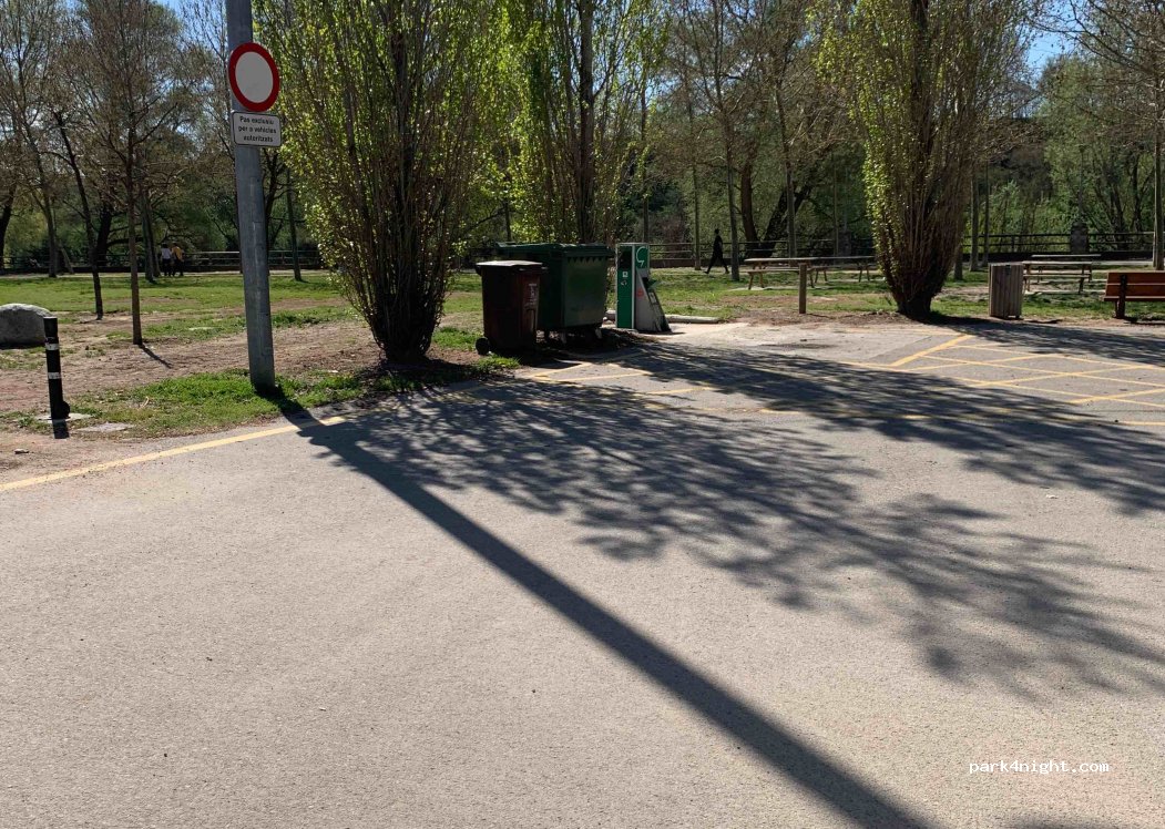 (08560) Manlleu - 20 Carrer Josep Serra Sió — foto