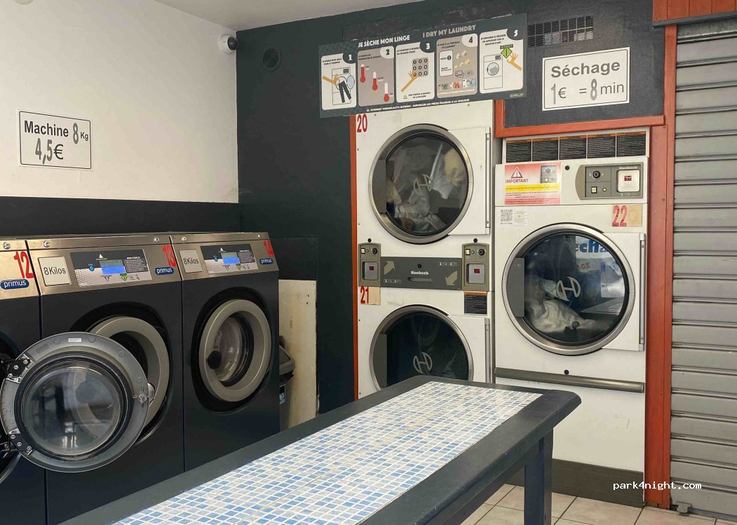 (70000) Vesoul - 6 Place Pierre Renet — foto 2