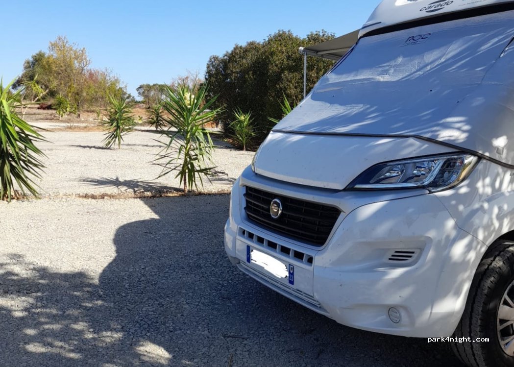 (8700-123) Moncarapacho - — foto