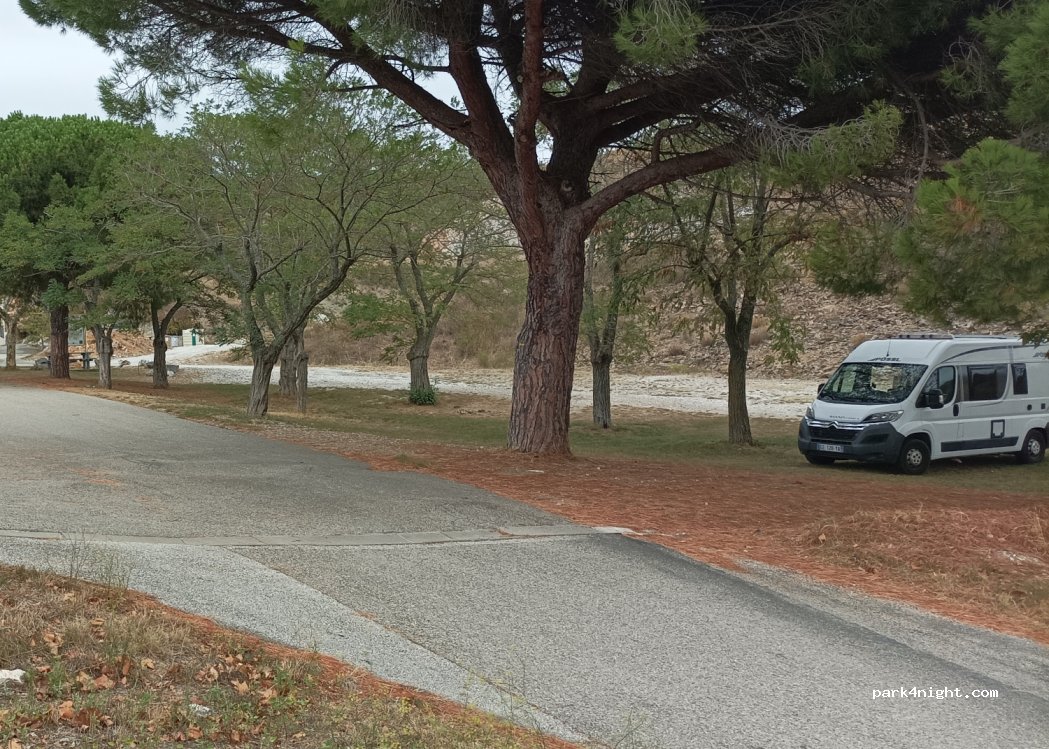 (11600) Limousis - 11 Chemin de la Grotte — foto