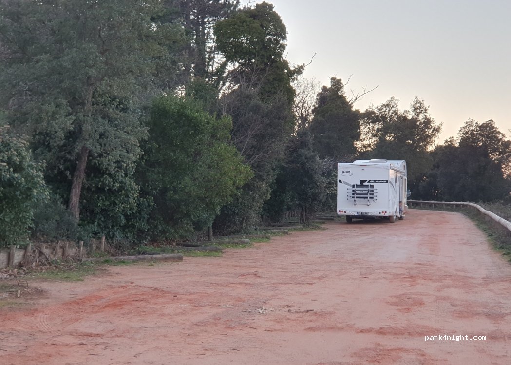 (83610) Collobrières - D214 — foto 3