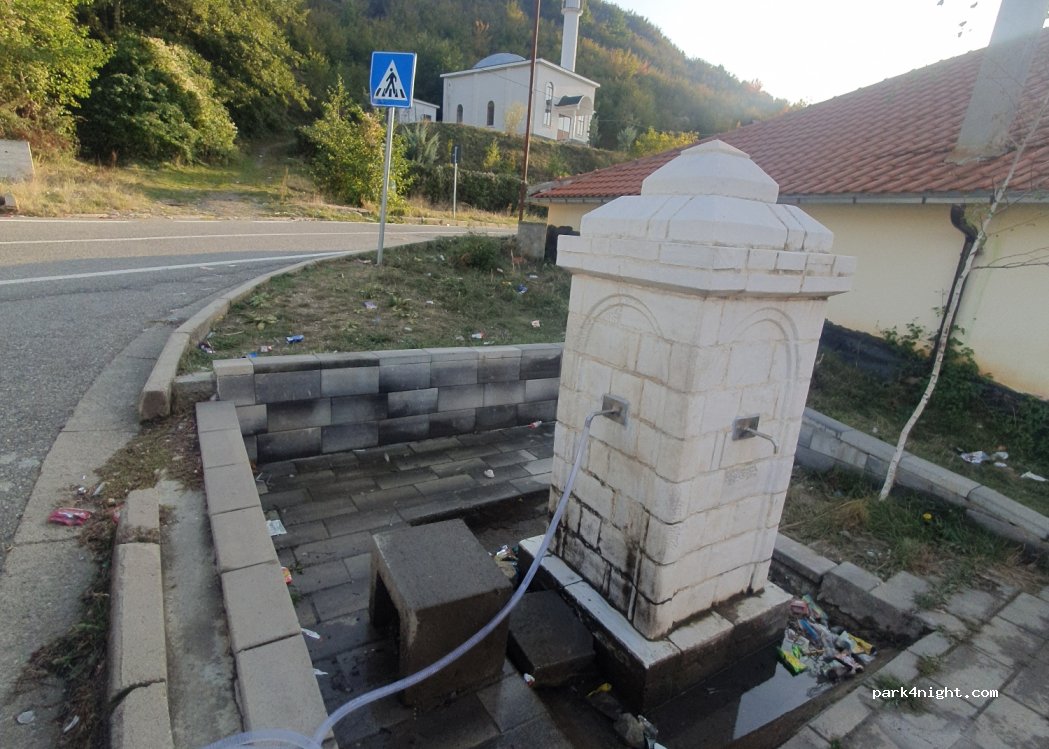 () Sllovë - Unnamed Road — foto