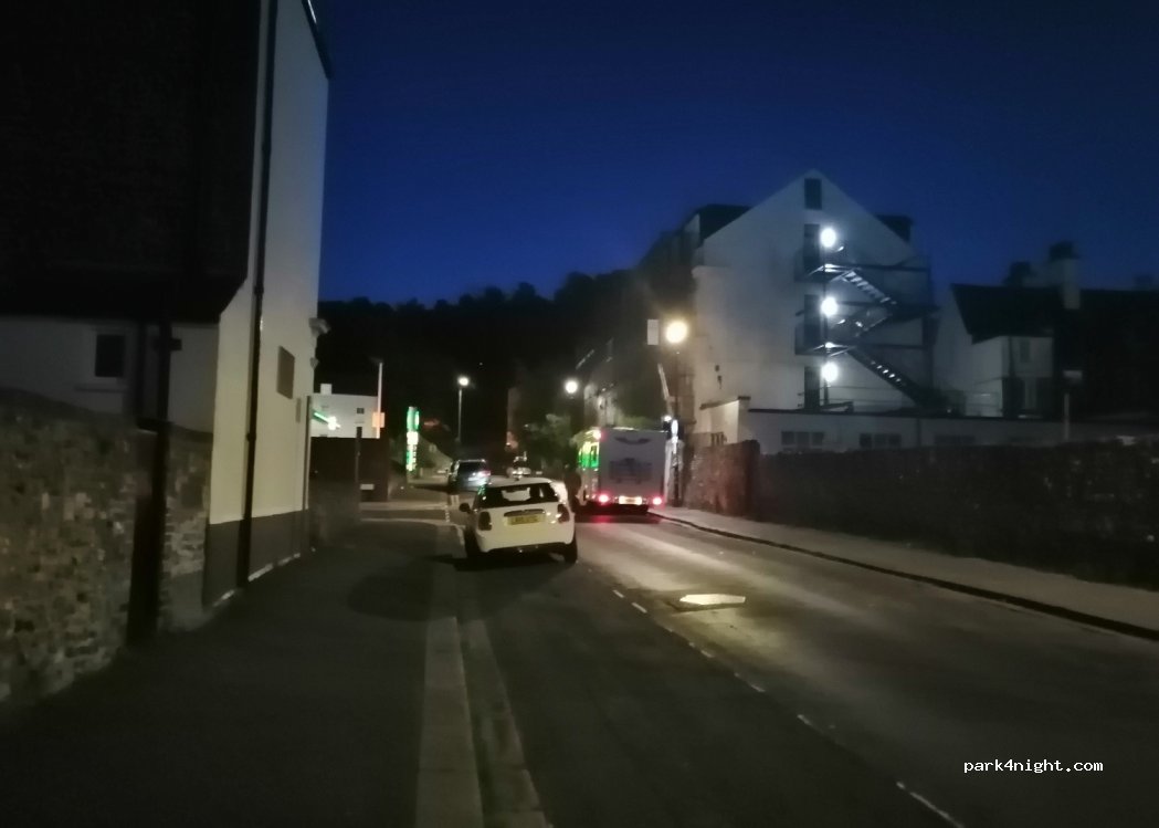 (CT17 9RR) Dover - 12 Effingham Street — foto