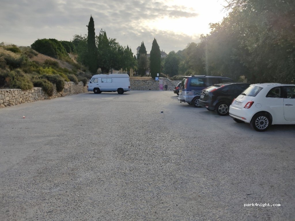 (46800) Xàtiva - 27-33 Subida al Castillo — foto 3