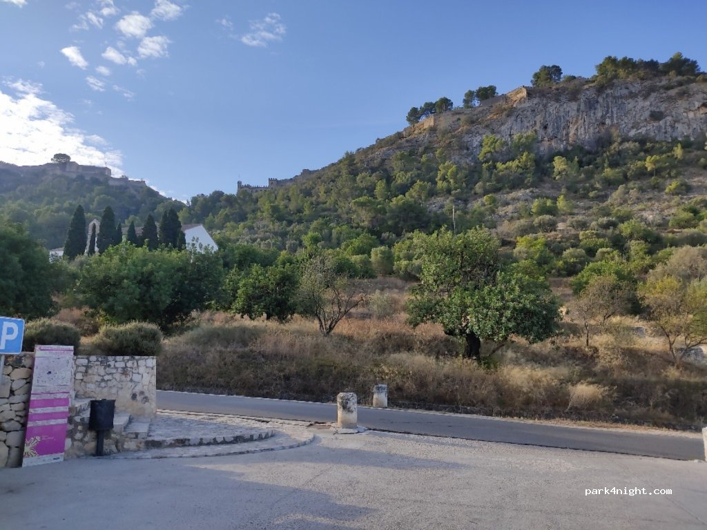 (46800) Xàtiva - 27-33 Subida al Castillo — foto 4
