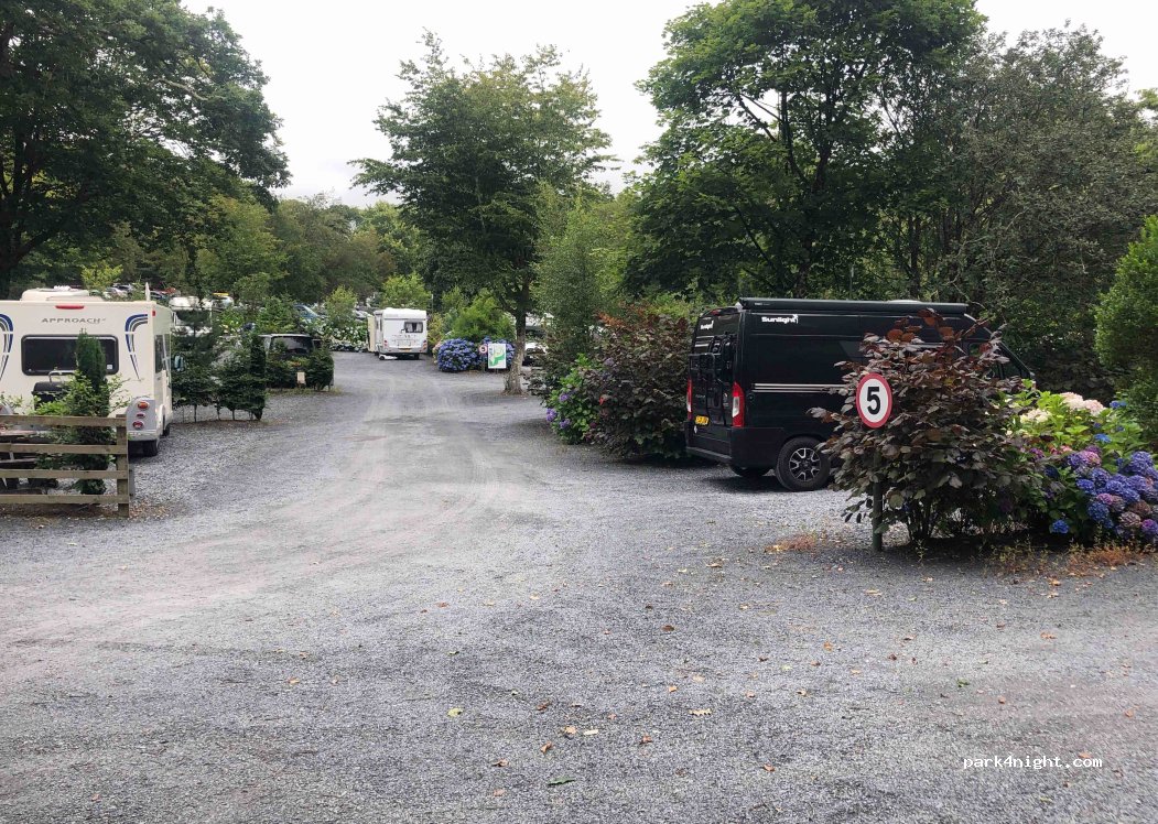 (LL48 6ET) Penrhyndeudraeth - Unnamed Road — foto 3
