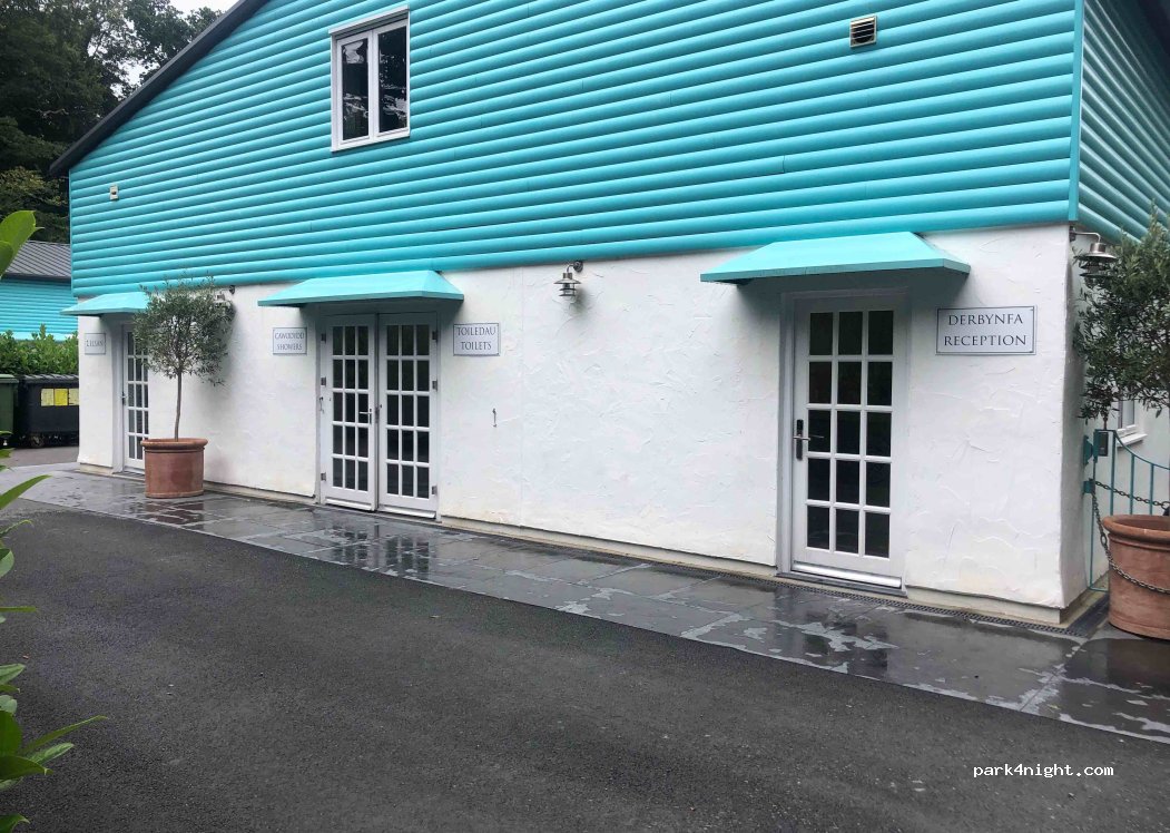(LL48 6ET) Penrhyndeudraeth - Unnamed Road — foto 4