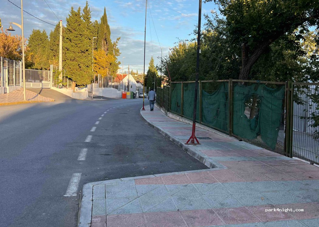(18260) Íllora - 3 Avenida Antonio Tastet — foto 2
