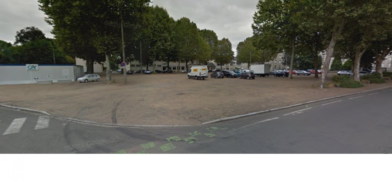 (49400) Saumur - 12 Place Marc Leclerc — foto 2