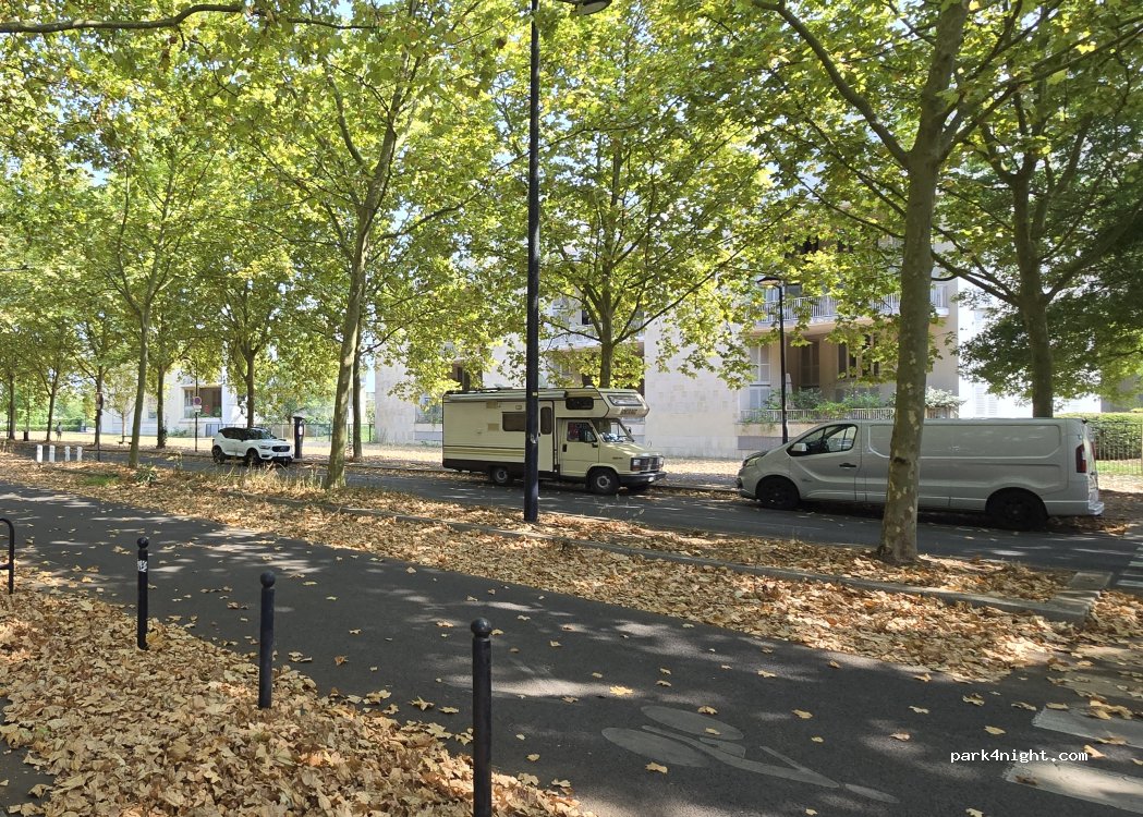 (33100) Bordeaux - 87 Quai des Queyries — foto 4
