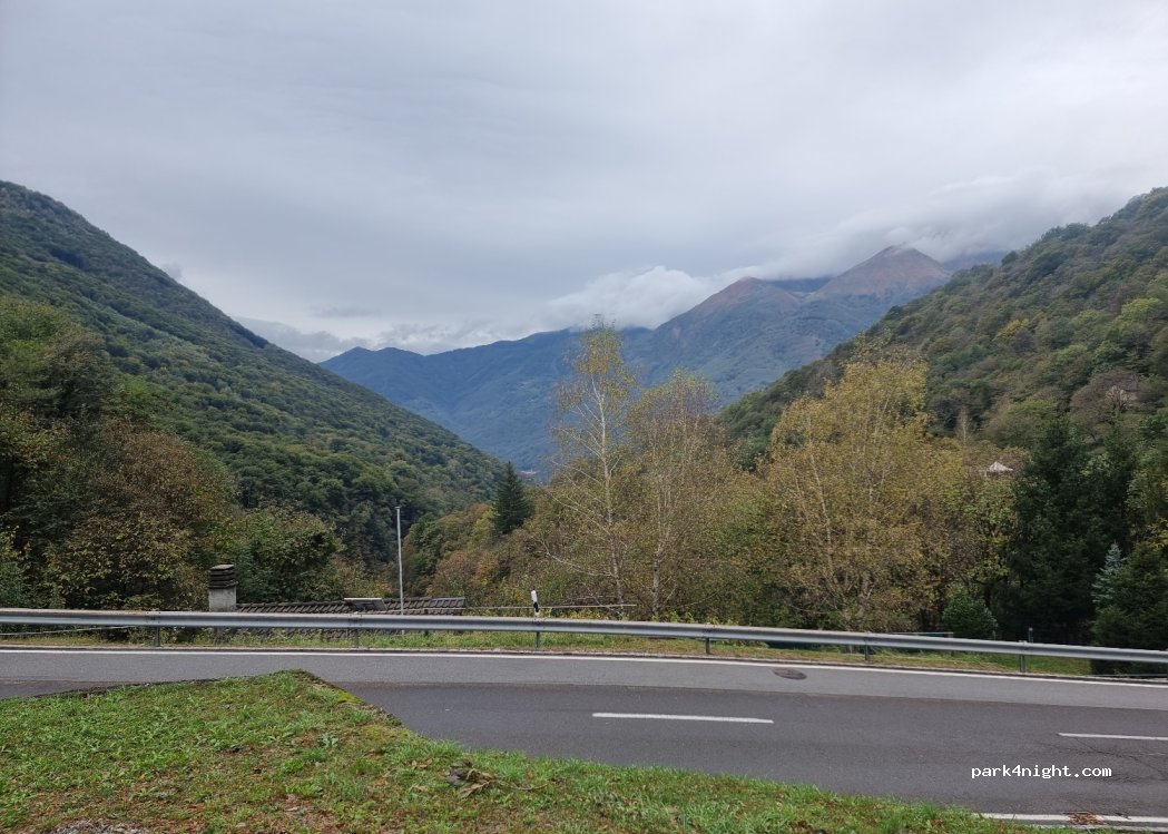 (6809) Monteceneri - 28 Via Camoghè — foto