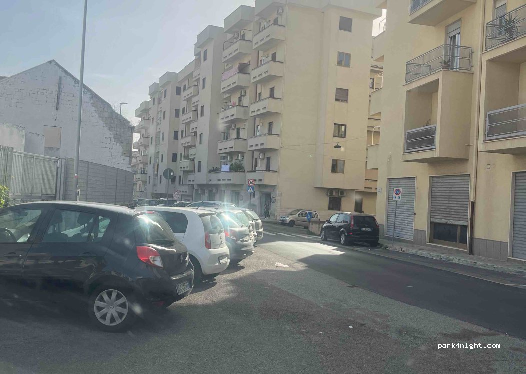 (74015) Martina Franca - — foto
