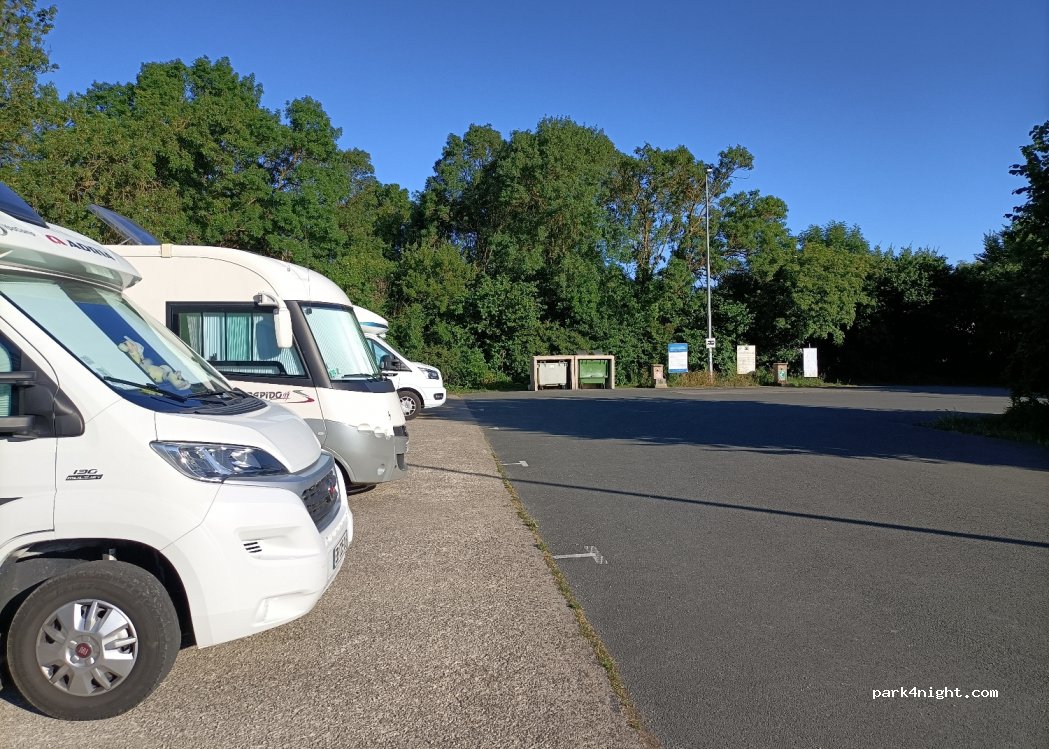 (17300) Rochefort - Avenue de la Fosse aux Mâts — foto 3