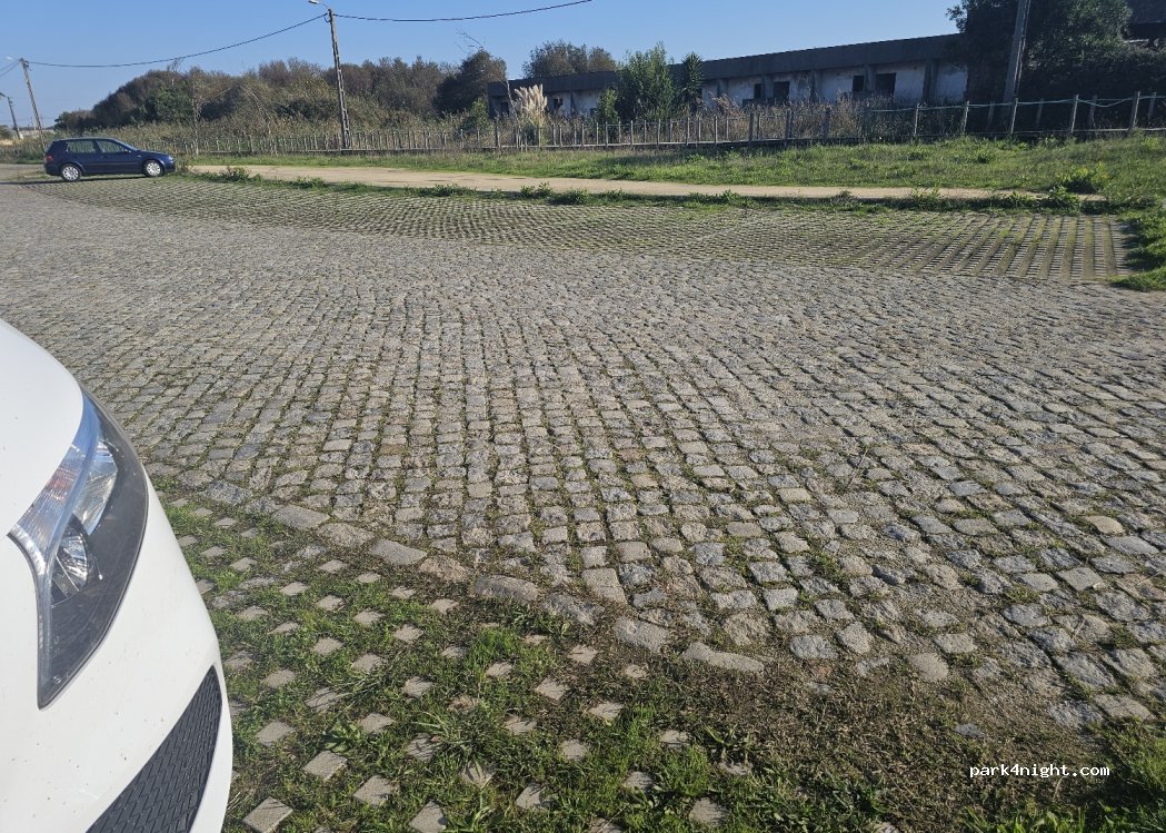 (4500-524) Paramos - 650 Rua da Lomba — foto 3