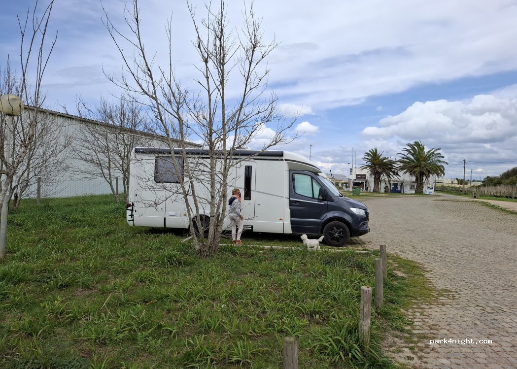 (4500-524) Paramos - 650 Rua da Lomba — foto 5