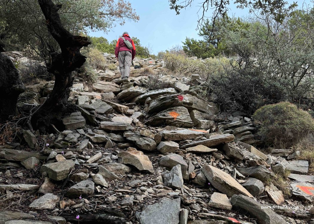 (340 15) Stira - Unnamed Road — foto 2