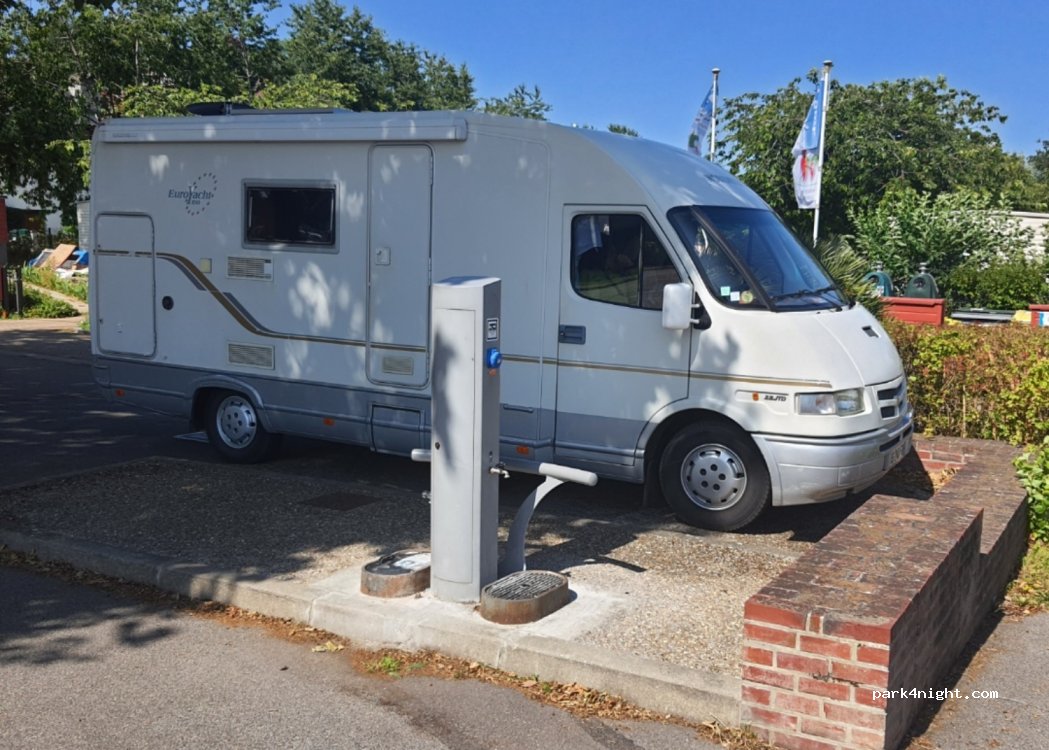 (27340) Pont-de-l'Arche - 127 Quai Maréchal Foch — foto 3