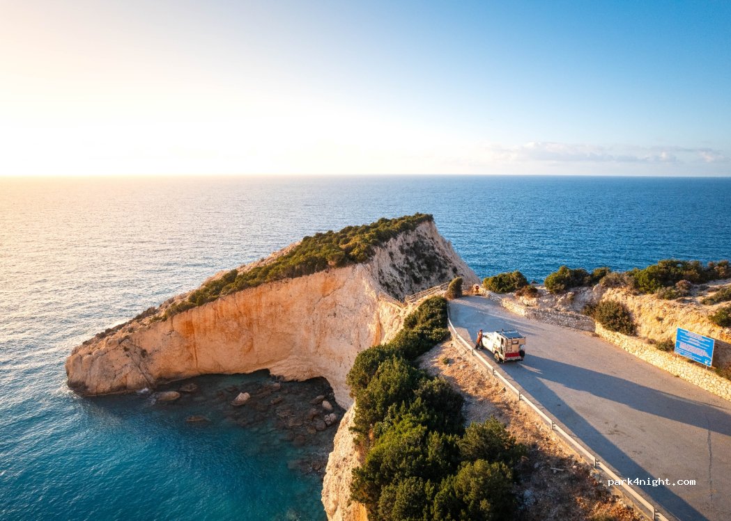 (310 82) Apollonioi - Unnamed Road — foto 2