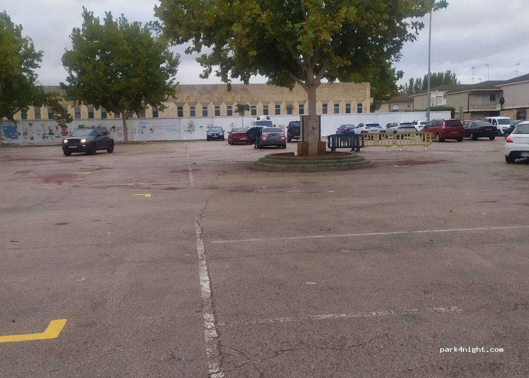 (45800) Quintanar de la Orden - 3 Paseo Colón — foto