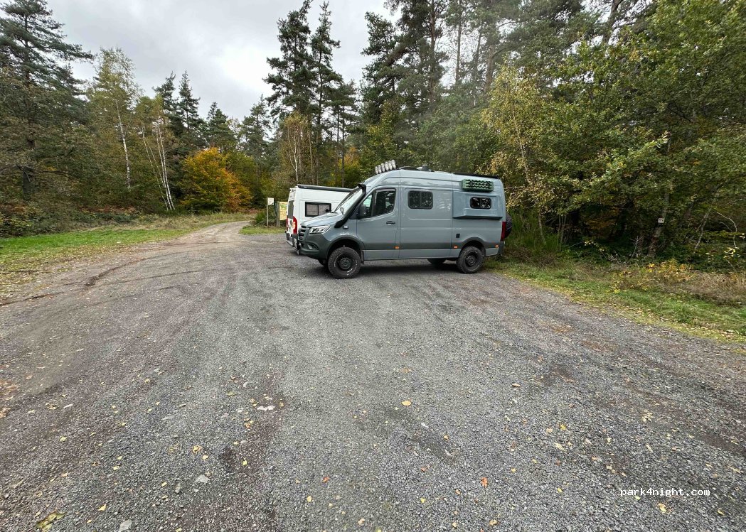 (15110) Lieutadès - Unnamed Road — foto