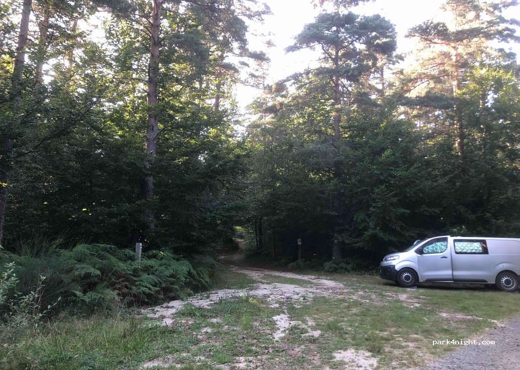(15110) Lieutadès - Unnamed Road — foto 3