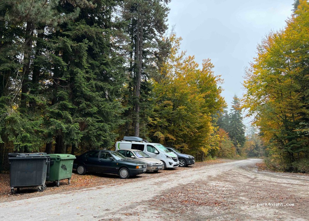(2760) Razlog - Unnamed Road — foto