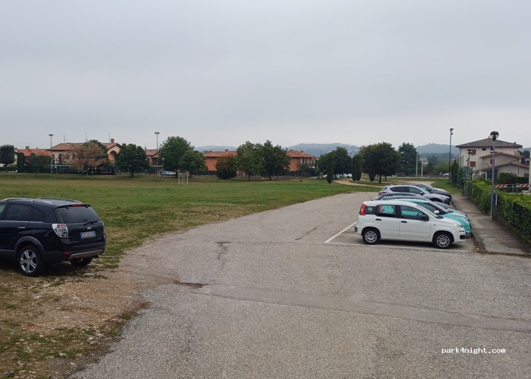(37010) Albaré Stazione - 24 Via Alcide De Gasperi — foto