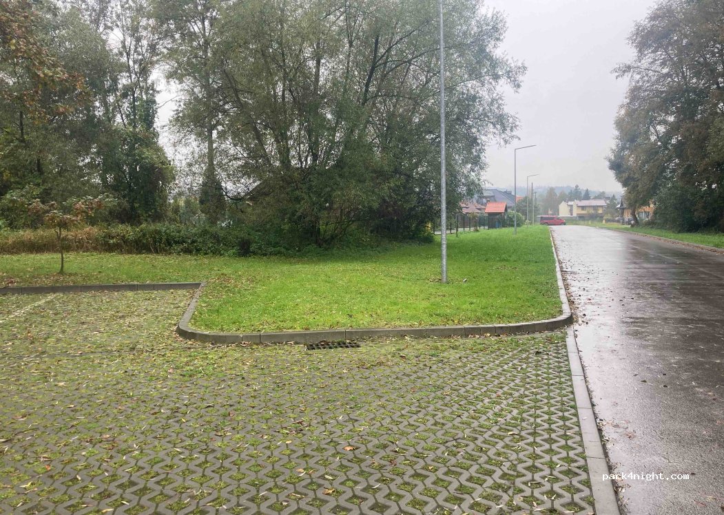 (32-410) Dobczyce - 11 Turystyczna — foto 3
