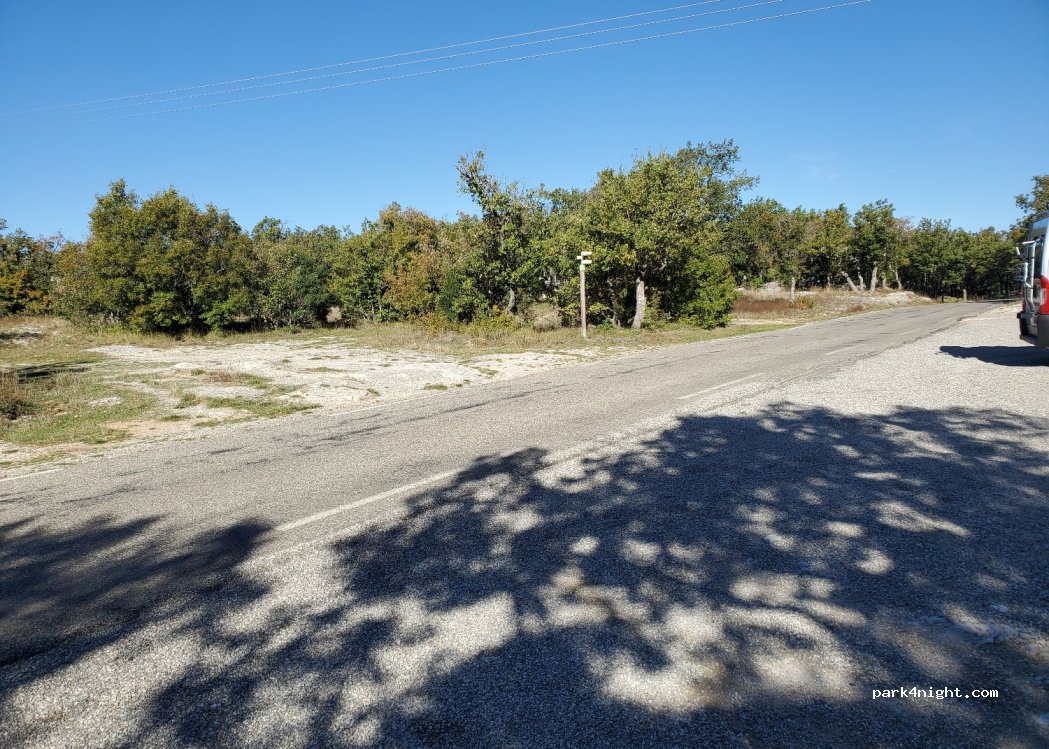 (83640) Plan-d'Aups-Sainte-Baume - — foto
