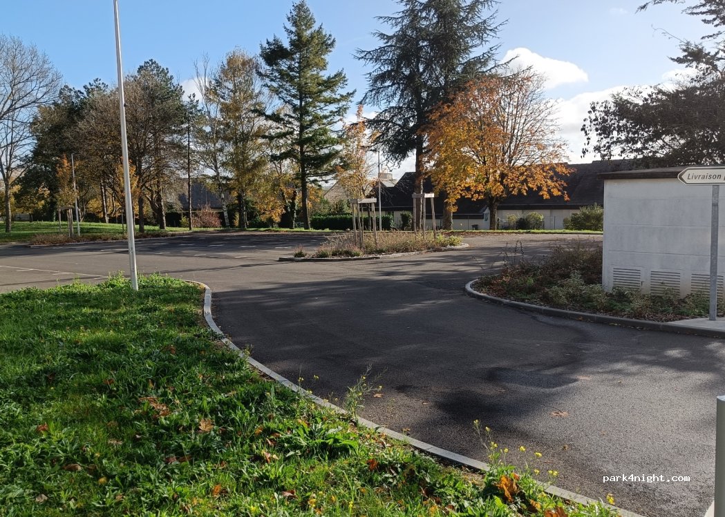 (49160) Longué-Jumelles - Rue des Garandeaux/Rue des Chardonnerets — foto 3