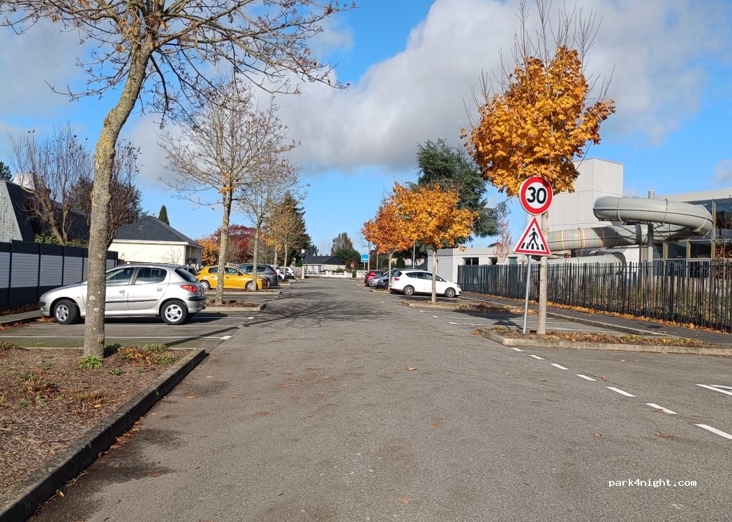 (49160) Longué-Jumelles - Rue des Garandeaux/Rue des Chardonnerets — foto 4